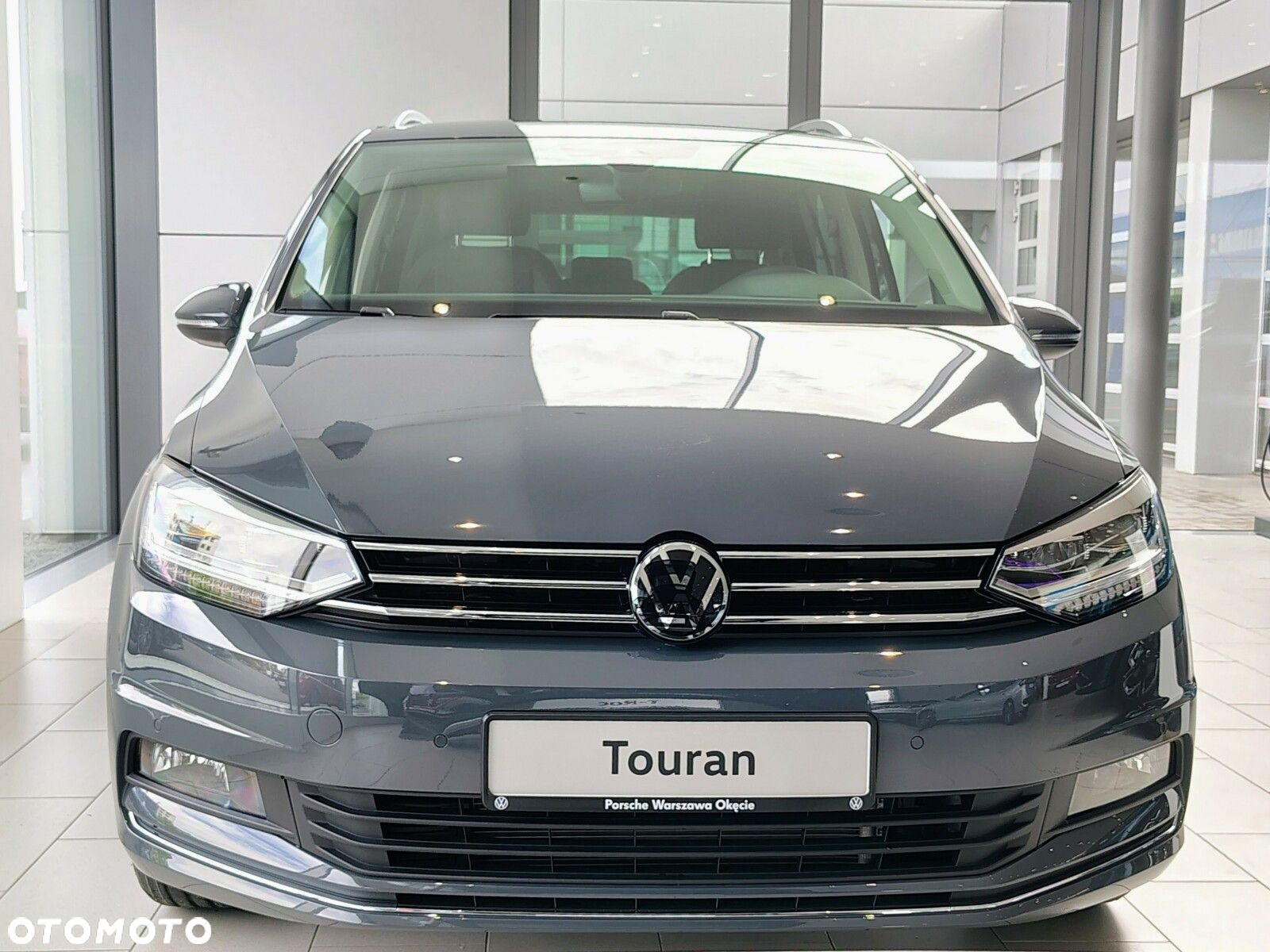 Volkswagen Touran - 2