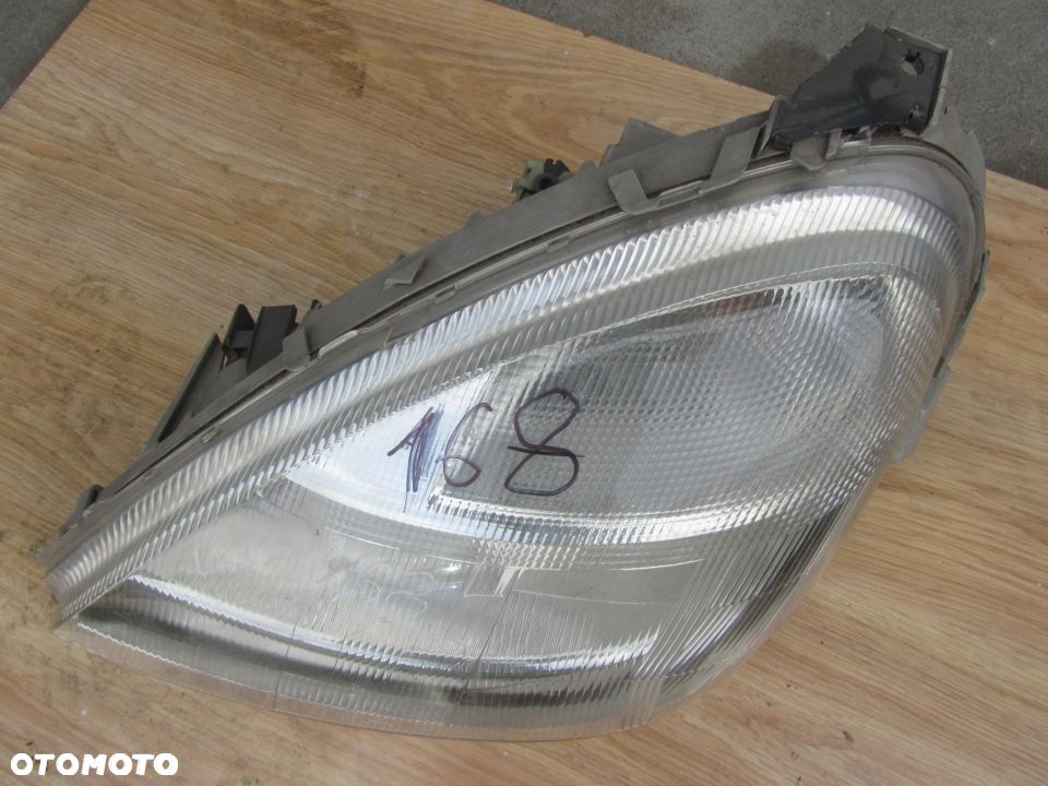 MERCEDES A 168 lampa lewa lift szkło