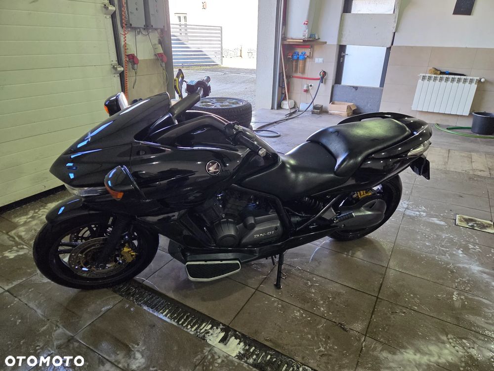 Honda DN-01 - 3