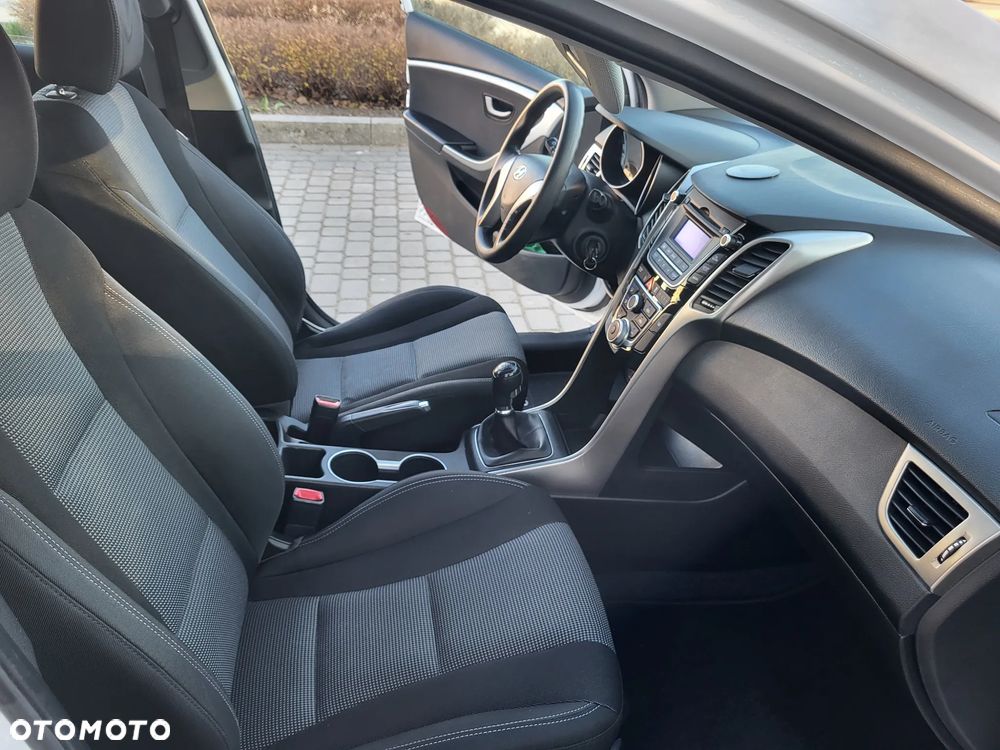 Hyundai i30 - 11