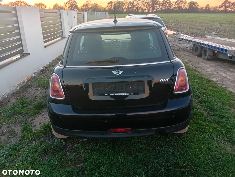 MINI ONE - 3