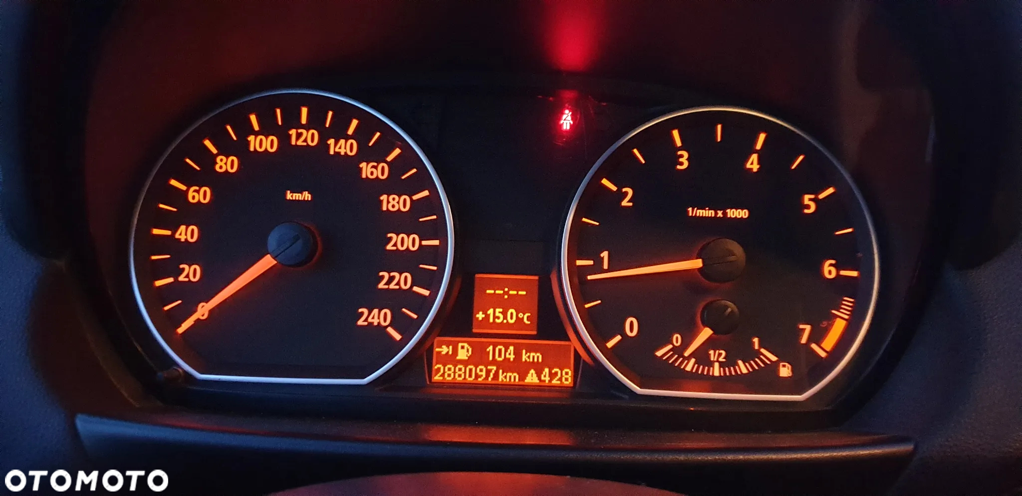BMW Seria 1 116i - 23