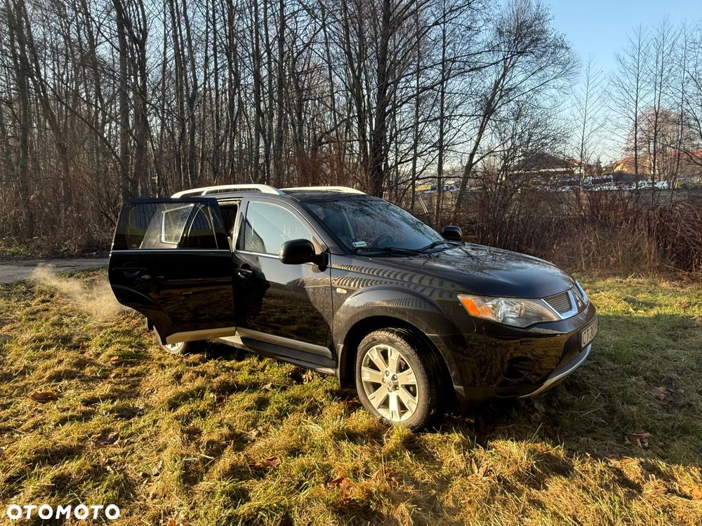 Mitsubishi Outlander 2.0 DID Intense + - 7