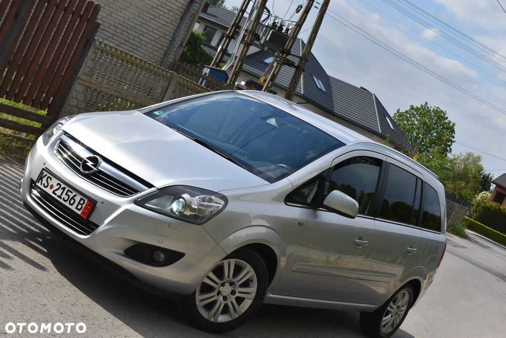 Opel Zafira 1.8 Cosmo - 3