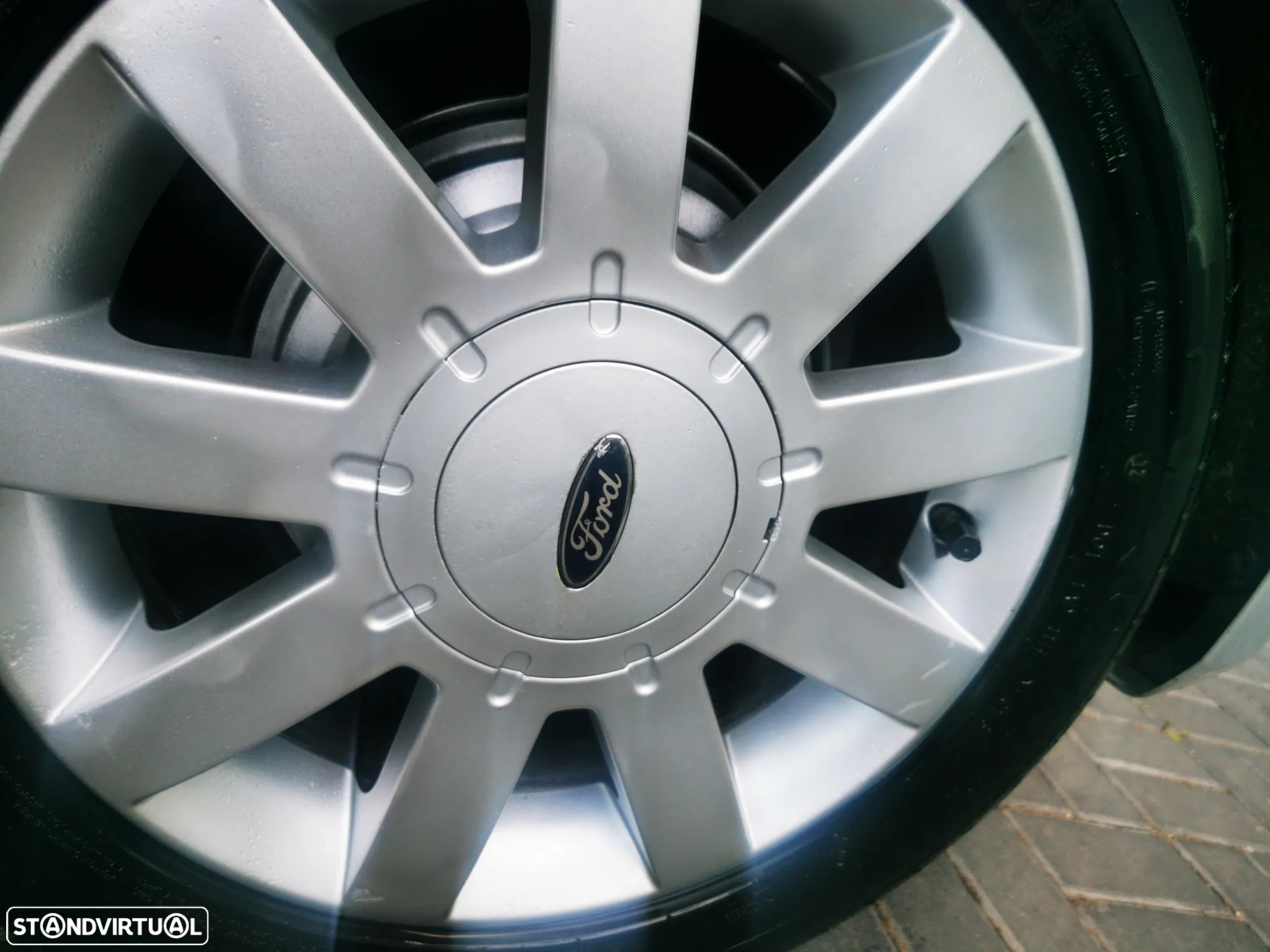 Ford Fiesta 1.25 Ghia - 21