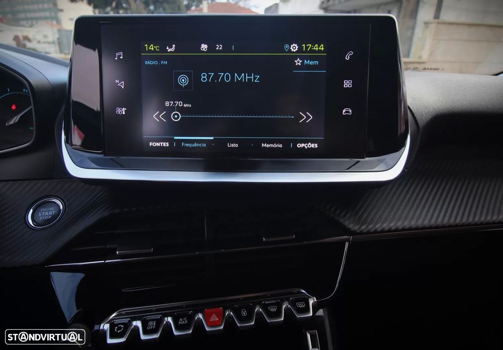 Peugeot e-2008 Active - 19