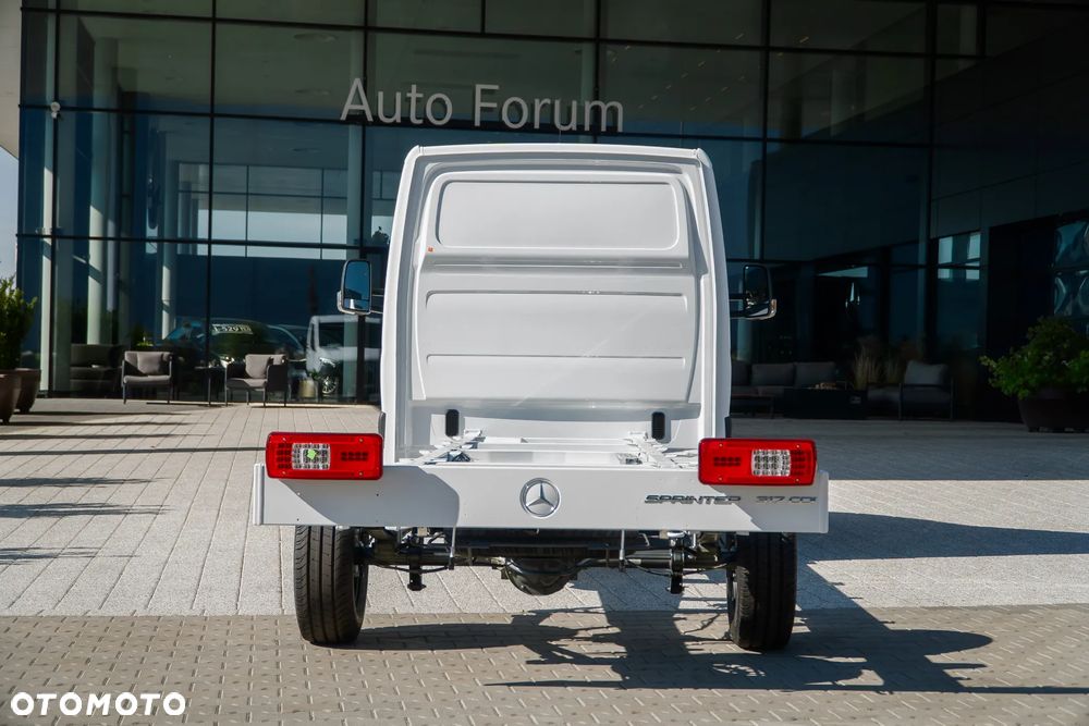 Mercedes-Benz Sprinter - 7