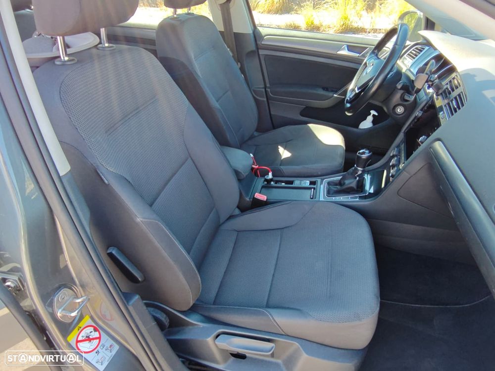 VW Golf Variant 1.6 TDi Confortline - 7