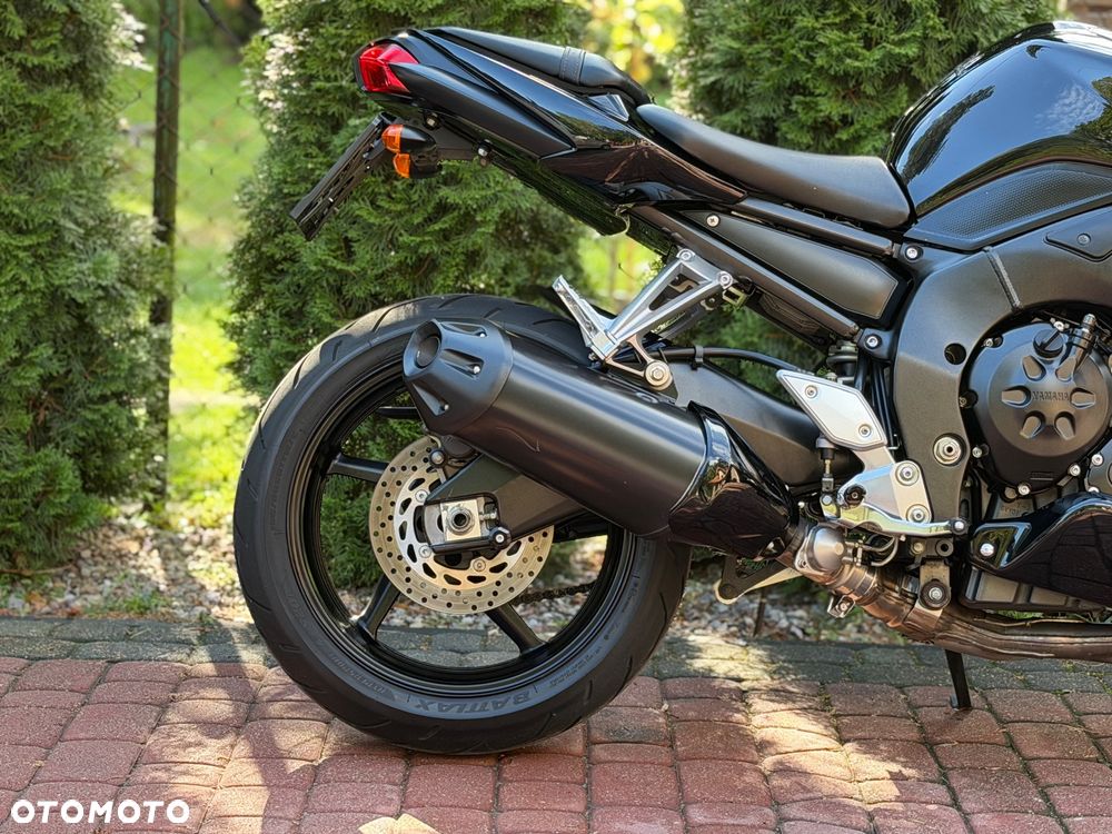 Yamaha FZ - 9