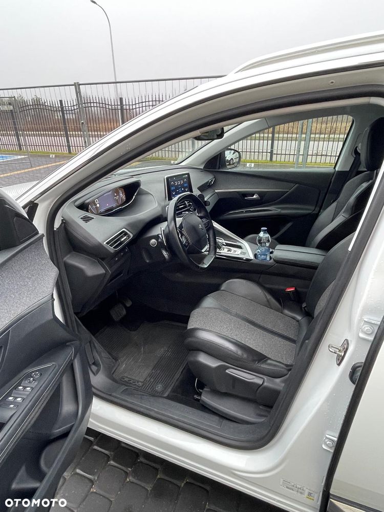 Peugeot 3008 1.5 BlueHDi Allure S&S - 11