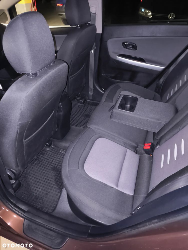 Kia Ceed 1.6 CRDi L - 23