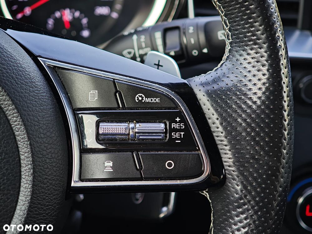 Kia ProCeed 1.4 T-GDI GT Line DCT - 24