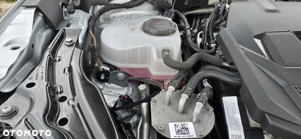 Skoda Superb 2.0 TDI SCR L&K DSG - 37