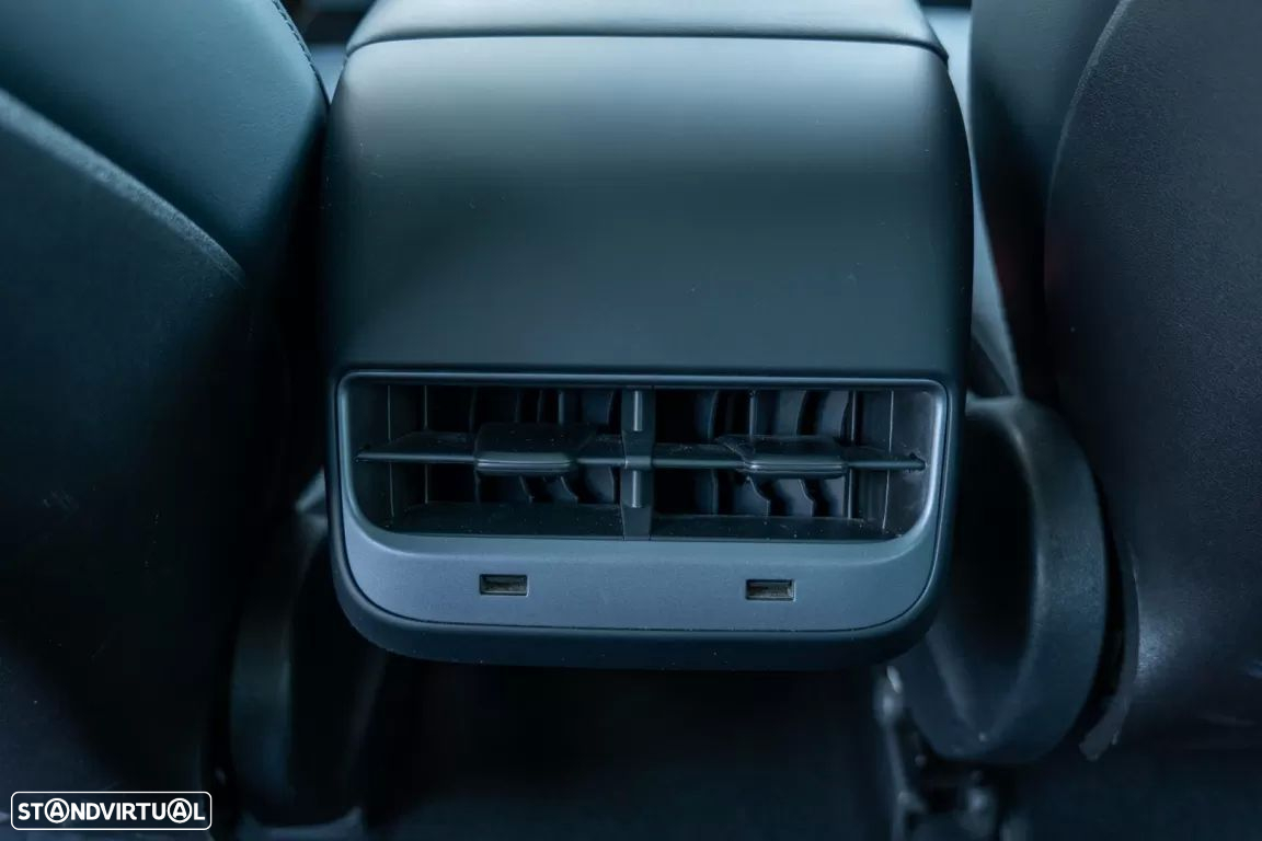 Tesla Model 3 Long-Range Dual Motor AWD - 23