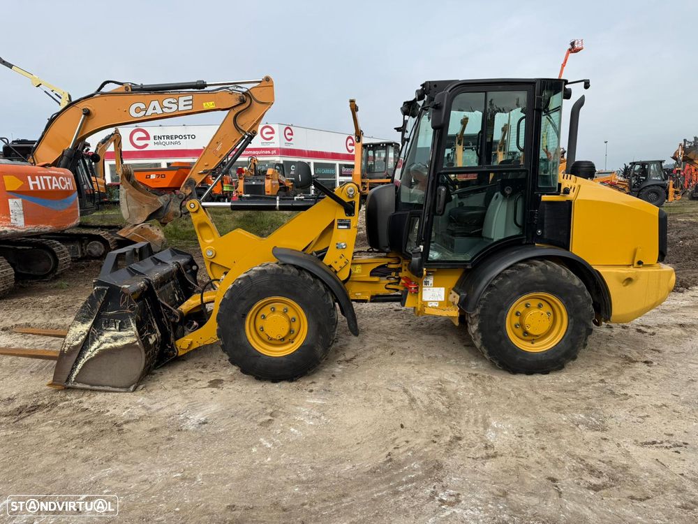 Caterpillar 906M - 2