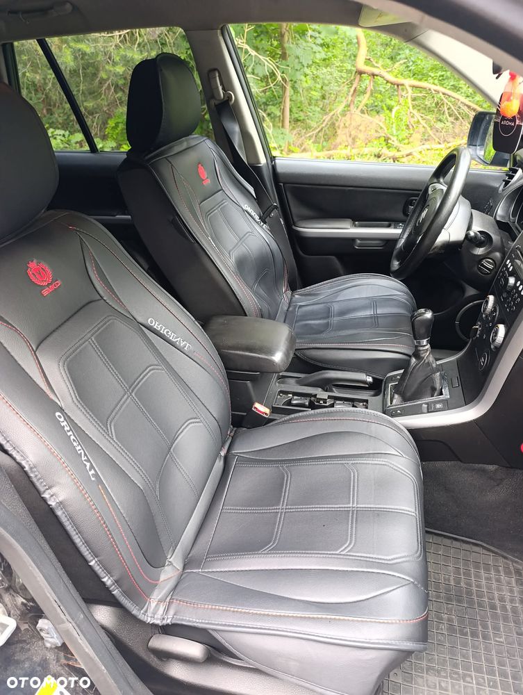 Suzuki Grand Vitara 2.0 - 5