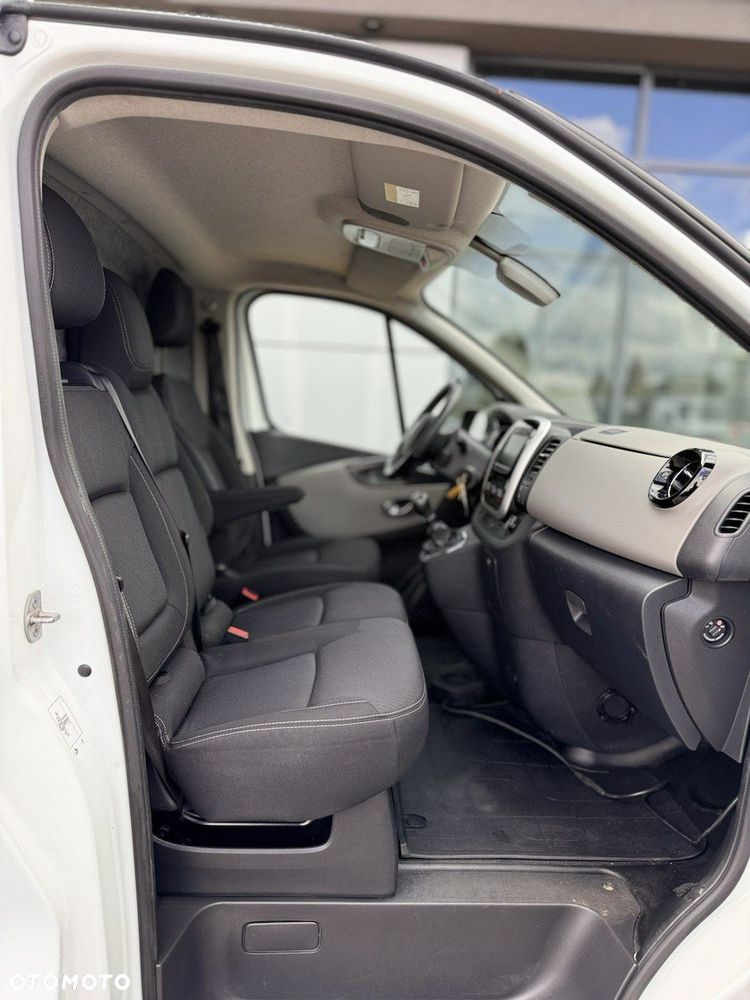 Renault Trafic - 15