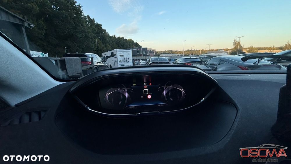 Peugeot 5008 BlueHDI 130 EAT8 Allure Business-Paket - 29