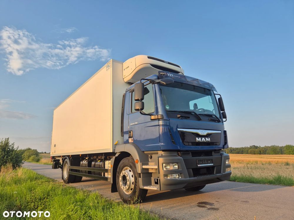 MAN TGM 18.290 Thermo King T-800r 2 zbiorniki z Niemiec 7.3m / 18 palet / winda i drzwi / OKAZJA - 4