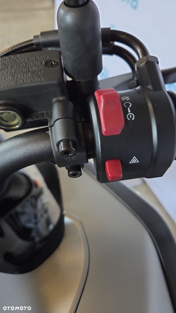 CFMoto NK - 15