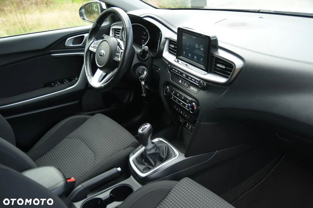 Kia Ceed - 20