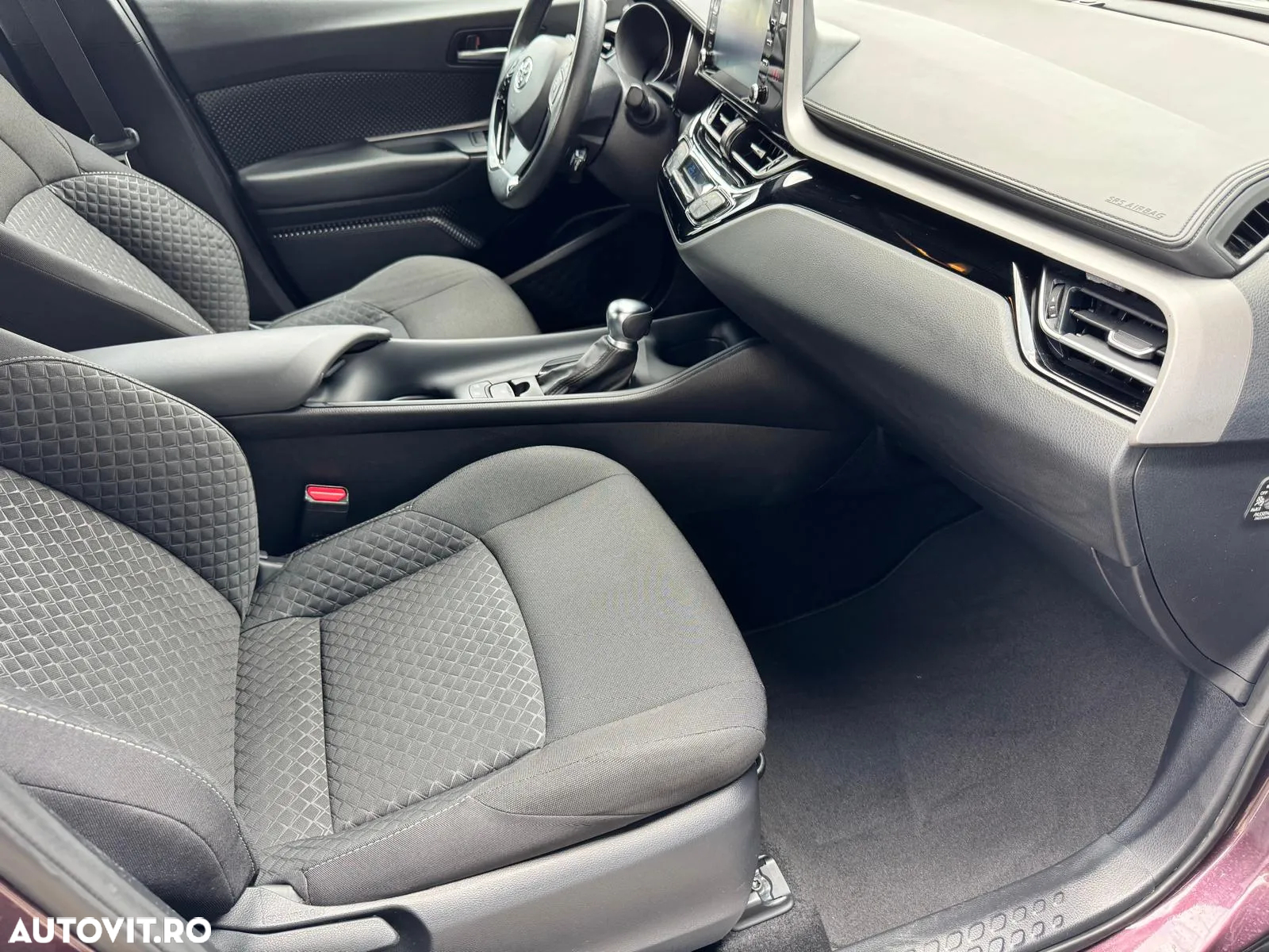 Toyota C-HR 1.8 HSD 122 CP 4x2 CVT Style - 18