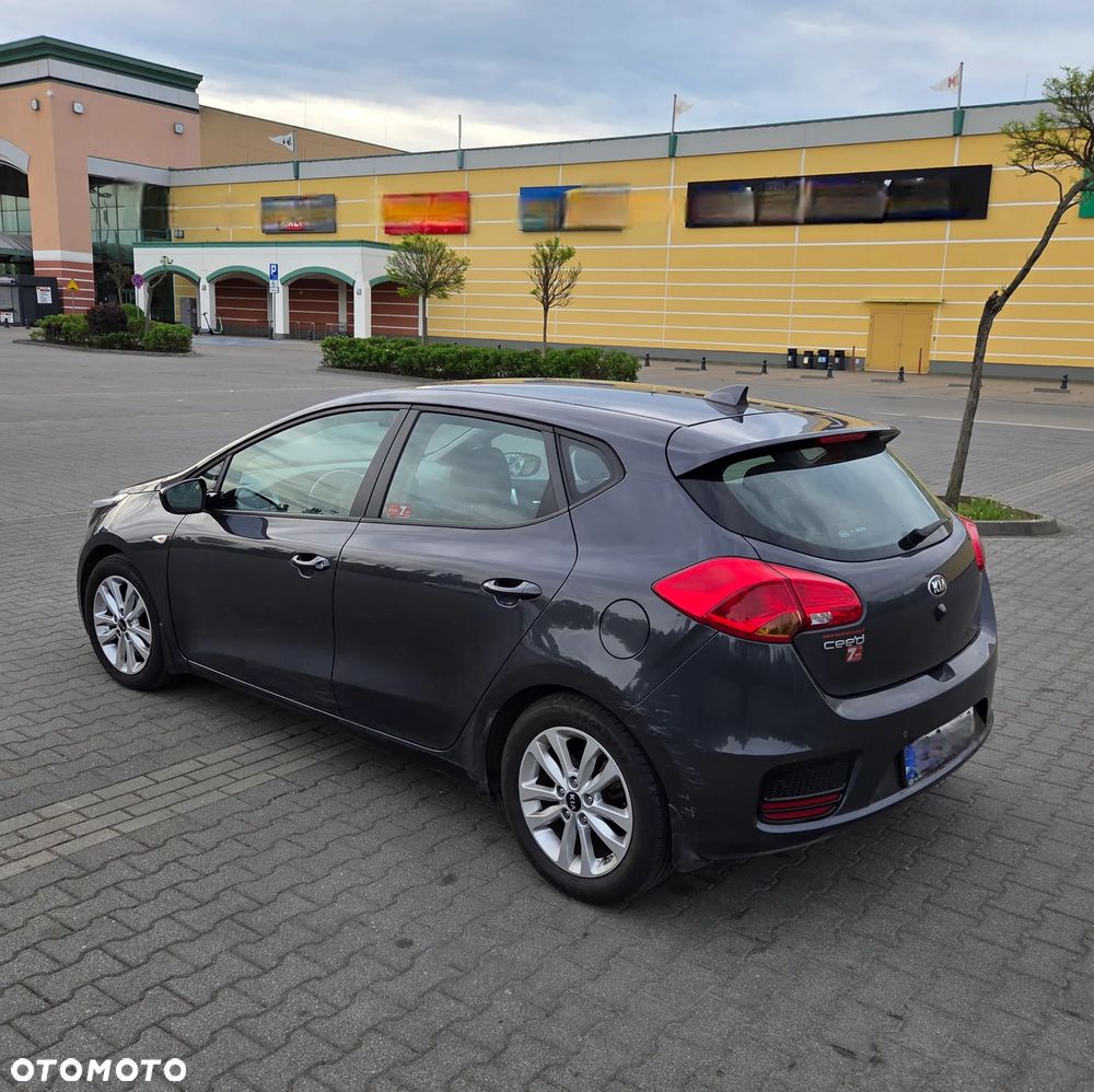 Kia Ceed 1.6 GDI L - 4