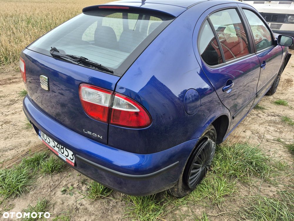 Lampa tył prawa lewa z karoserii klapy seat leon I