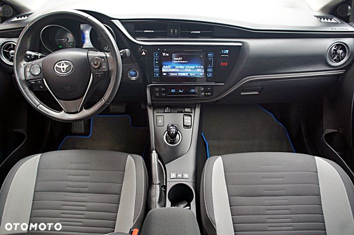 Toyota Auris 1.8 HSD Luna - 5
