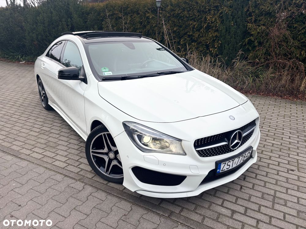Mercedes-Benz CLA 200 7G-DCT AMG Line - 14