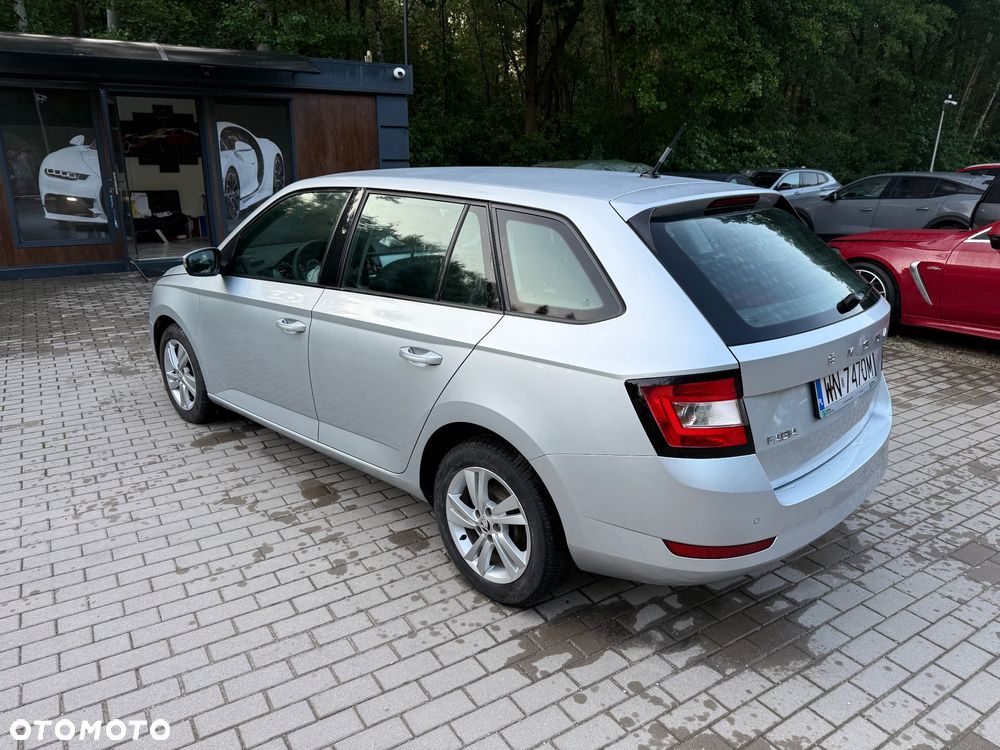 Skoda Fabia 1.0 TSI Ambition - 5
