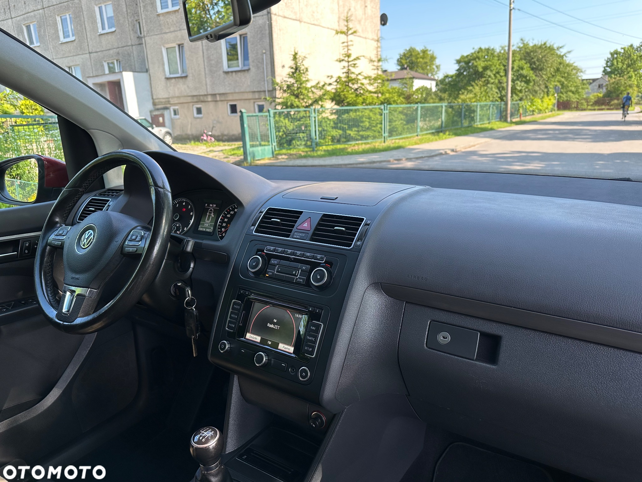 Volkswagen Touran 1.4 TSI Cross - 10