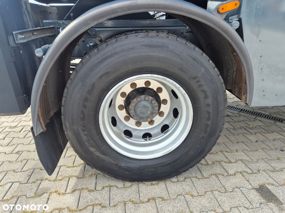 DAF LF 55 / AUTOCYSTERNA / BECZKA NA PALIWO / CYSTERNA / NIE RDZEWNA  / ADR / TDT / WYMIENIONY SILNIK / W PEŁNI SPRAWNY / SERWISOWANY / OD DOŁU I OD GÓRY WLEW / BEZWYPADKOWY / 2 KOMORY 8300 m3 - 18