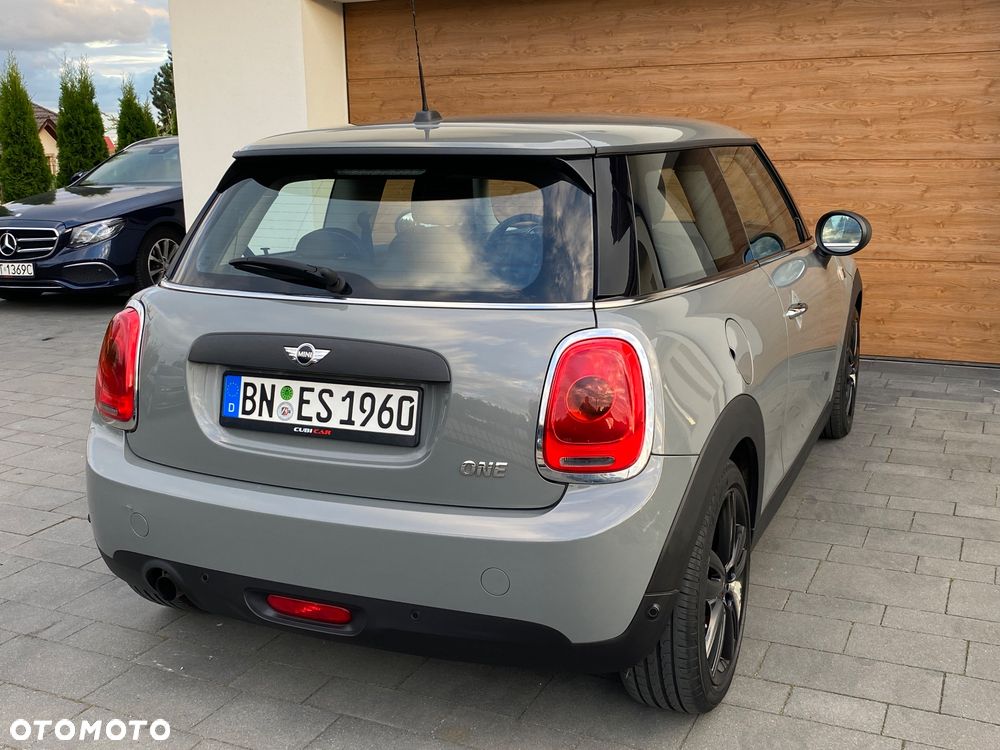MINI ONE - 18
