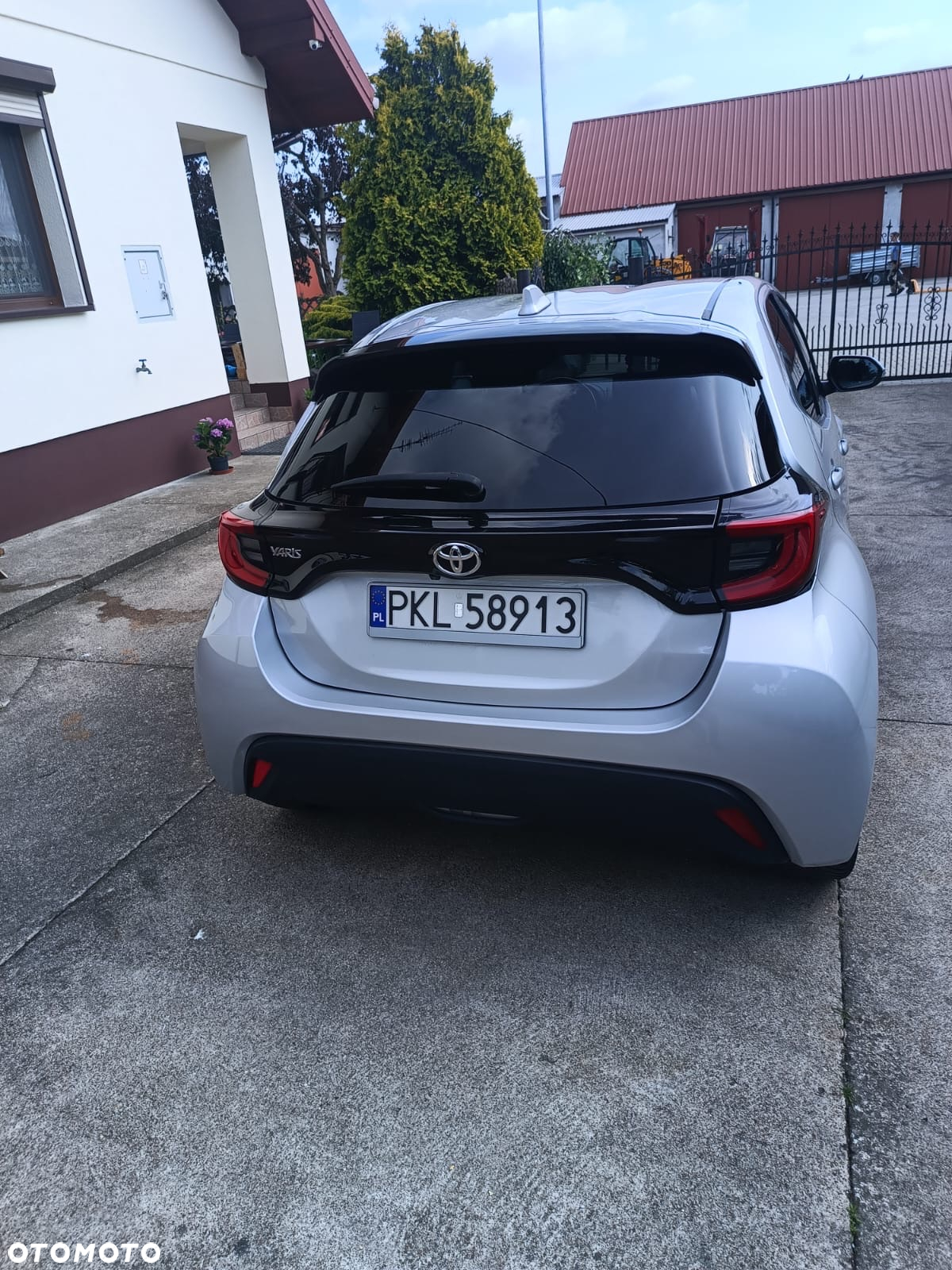 Toyota Yaris 1.5 VVT-i Luxe - 4
