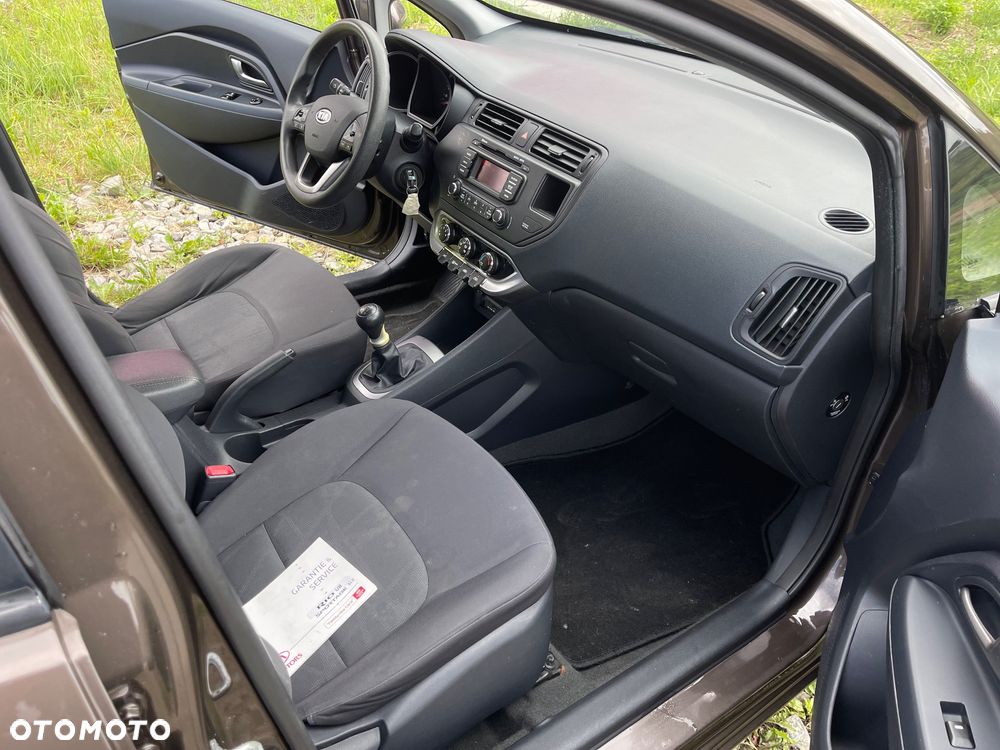 Kia Rio 1.2 Attract - 13