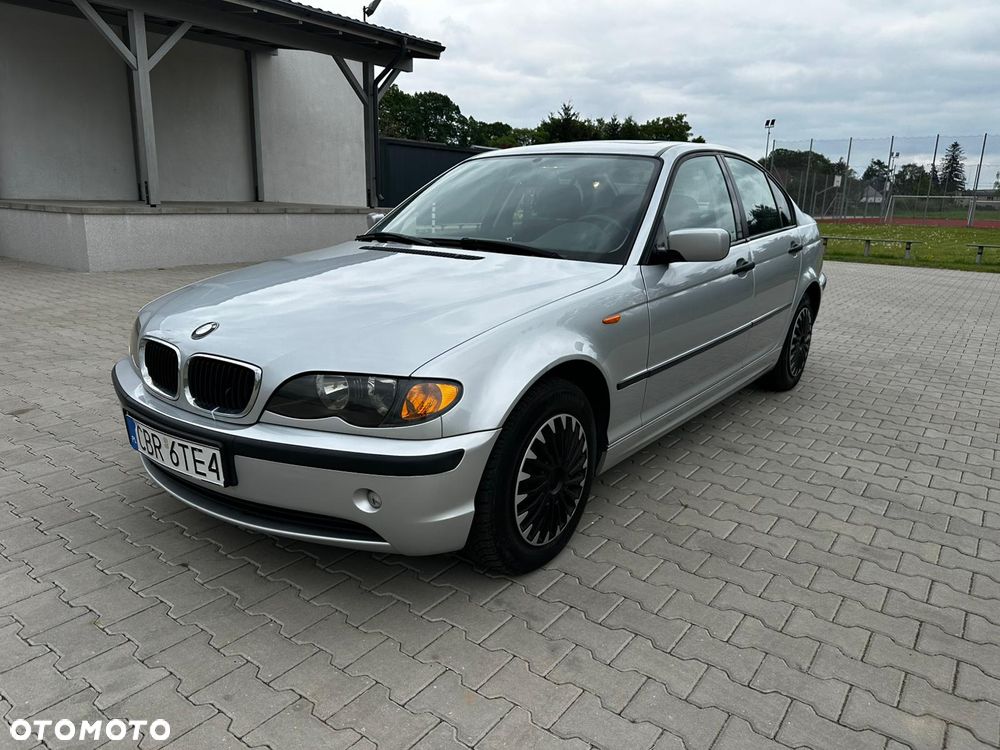 BMW Seria 3 318i - 1