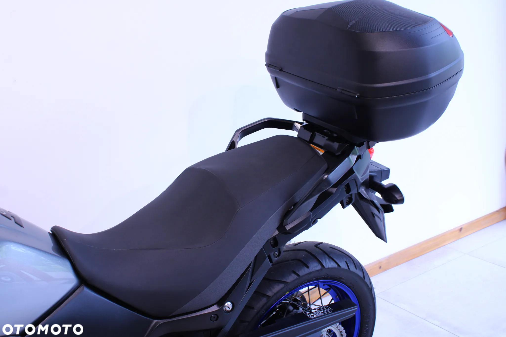 Suzuki DL - 15