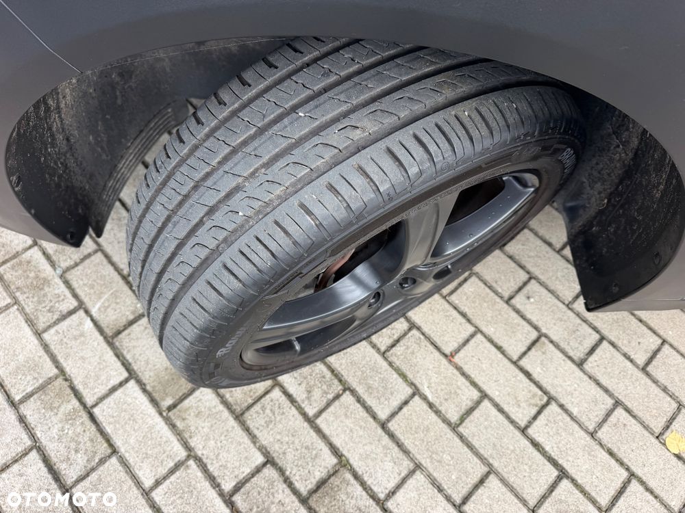 Hyundai Tucson blue 1.6 GDi 2WD Navi - 17