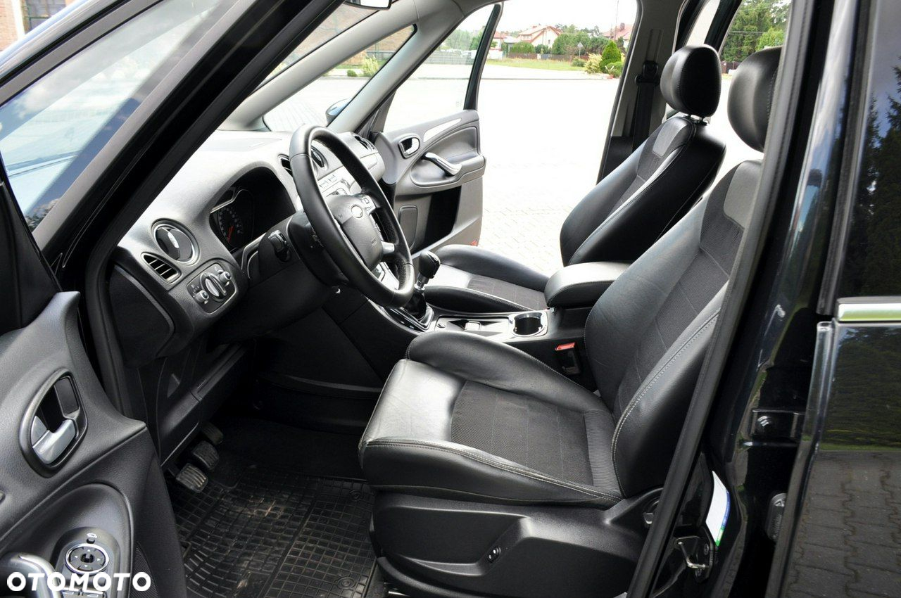 Ford Galaxy - 22