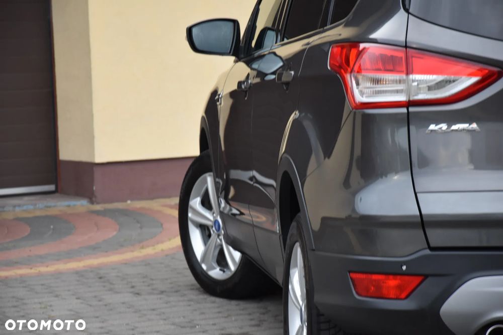 Ford Kuga 2.0 TDCi AWD Titanium - 11
