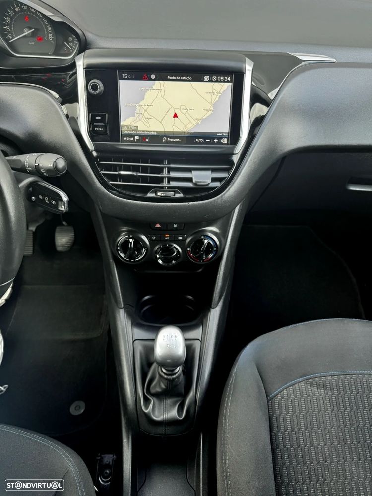 Peugeot 208 1.5 BlueHDi Signature - 9