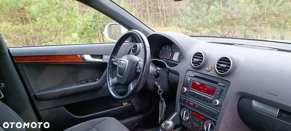Audi A3 Sportback 2.0 TDI Ambiente - 7