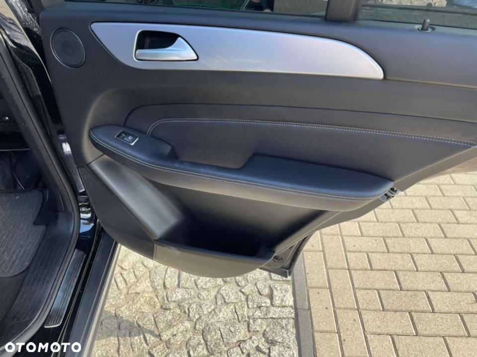 Mercedes-Benz ML 350 BlueTec 4-Matic - 15
