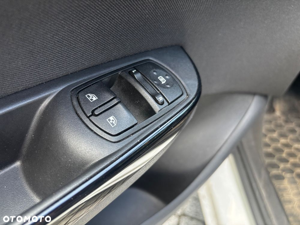 Opel Corsa - 9