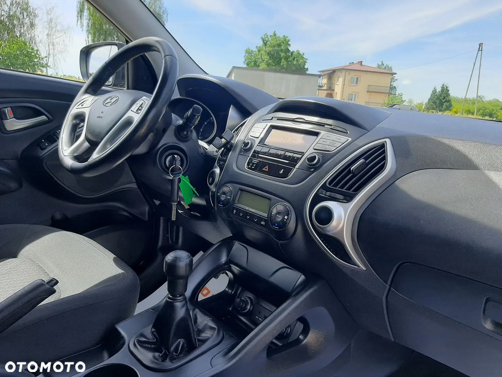 Hyundai ix35 2.0 2WD Style - 18