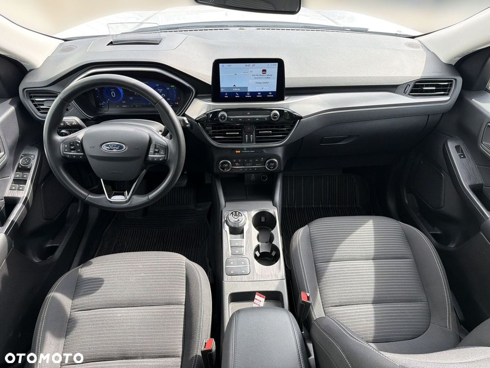 Ford Kuga - 21
