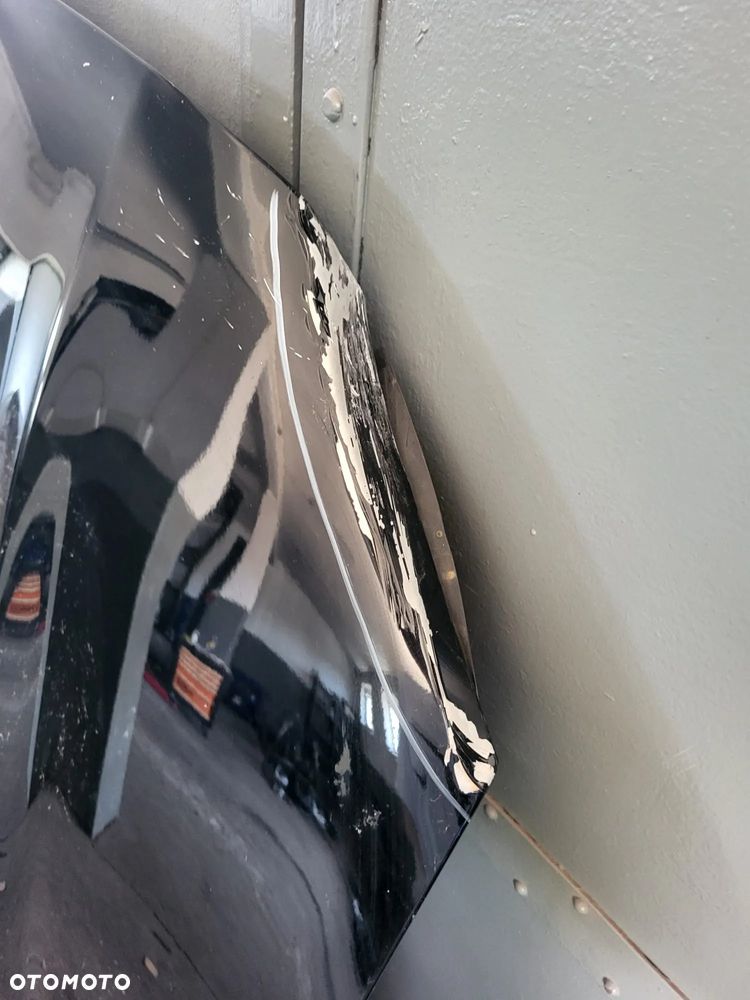 ford mustang 2019rok maska uszkodzona - 3