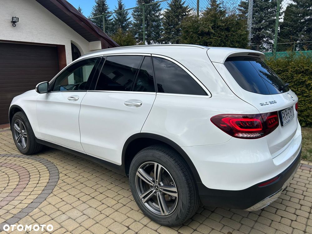 Mercedes-Benz GLC 300 4Matic 9G-TRONIC - 5