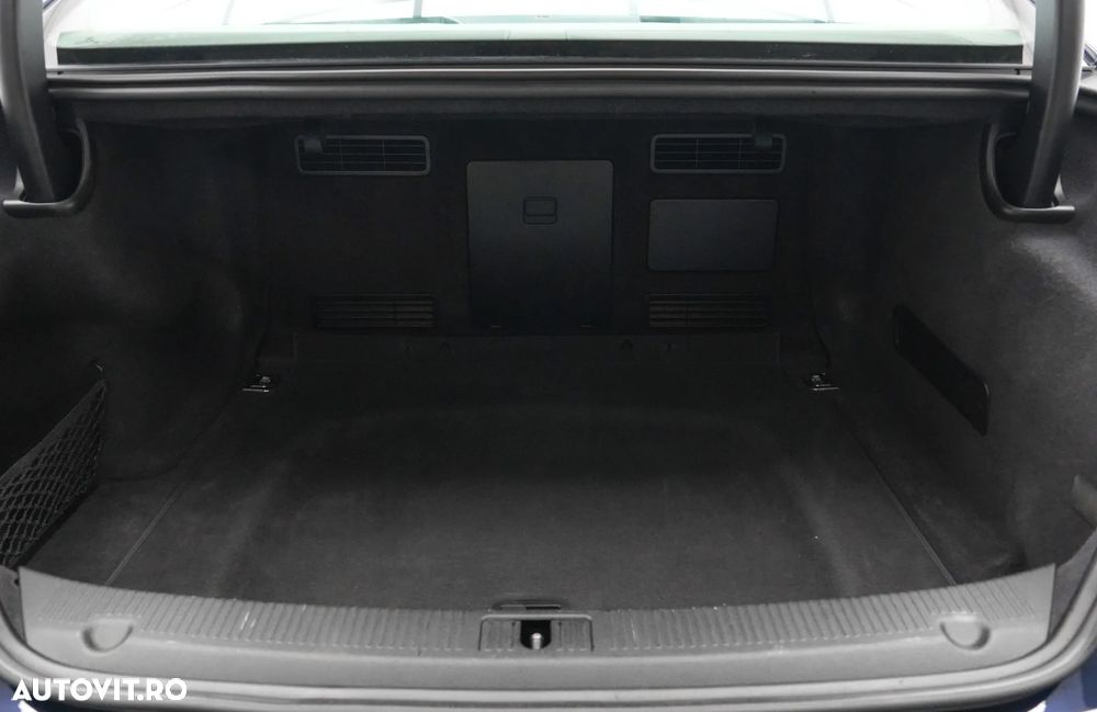 Audi A8 3.0 TDI DPF clean diesel quattro tiptronic - 24